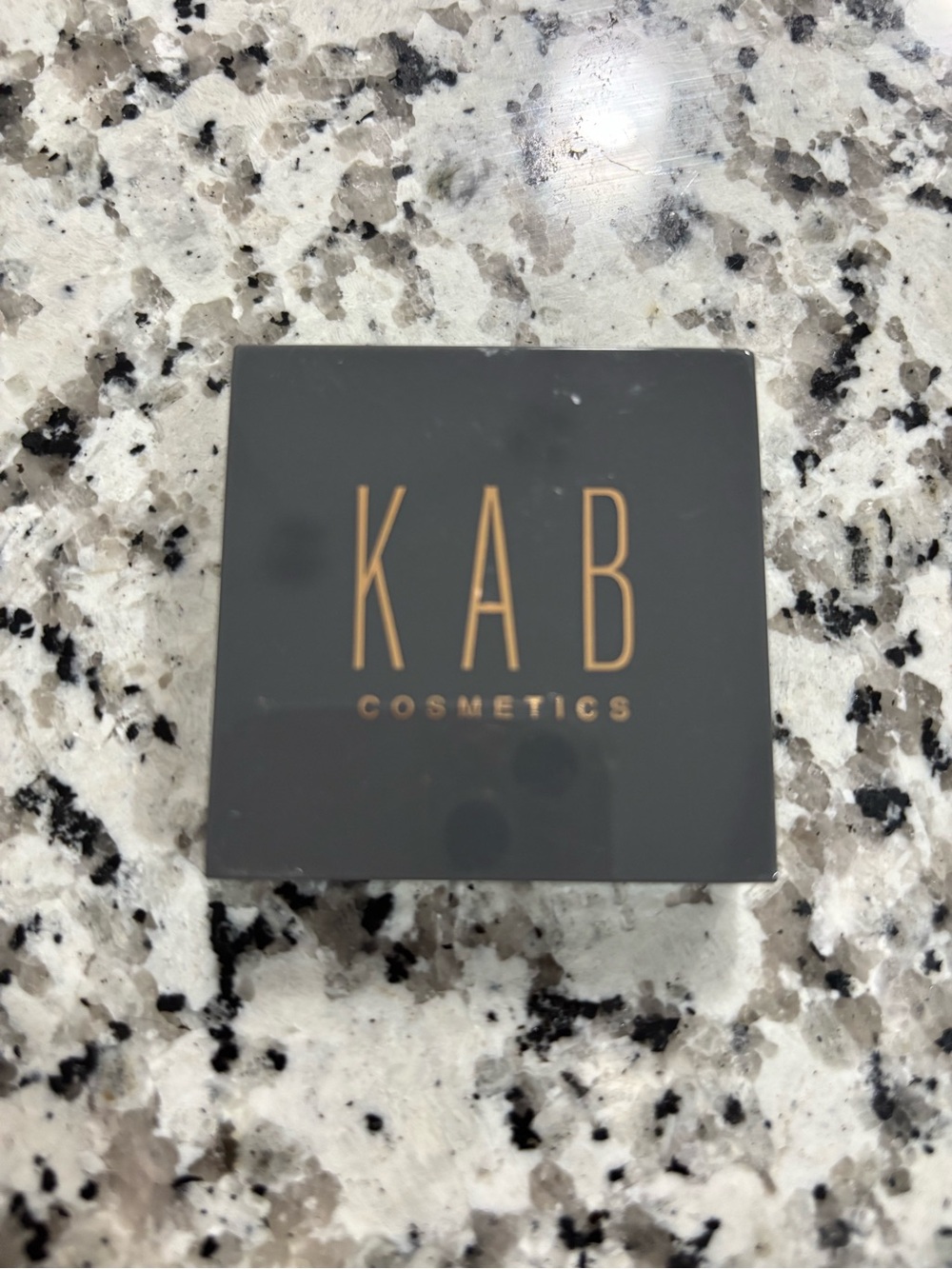 KAB Cosmetics - Eyeshadow palette